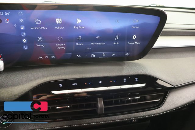 Used 2025 Buick Enclave Preferred AWD/4WD image 20