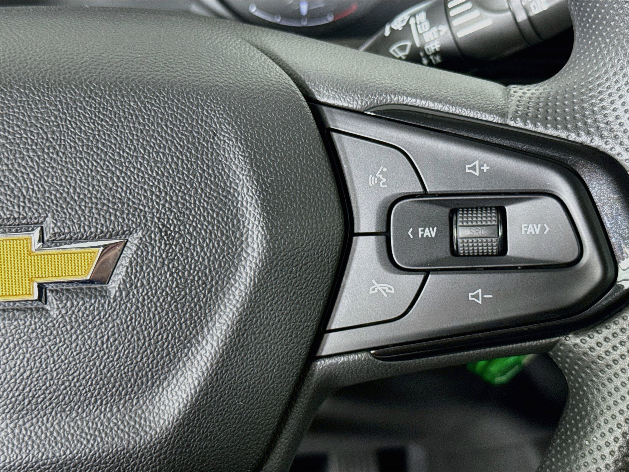 Used 2026 Chevrolet Trax LS FWD image 13