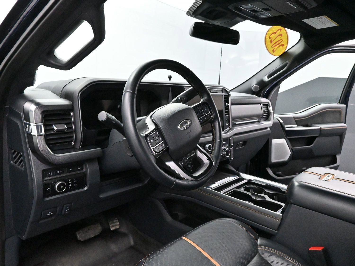 Used 2023 Ford F350 Platinum image 14