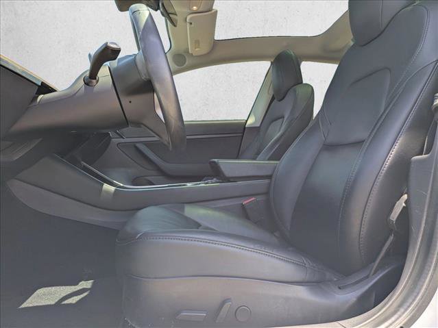 Used 2020 Tesla Model 3 Standard Range Plus RWD image 15