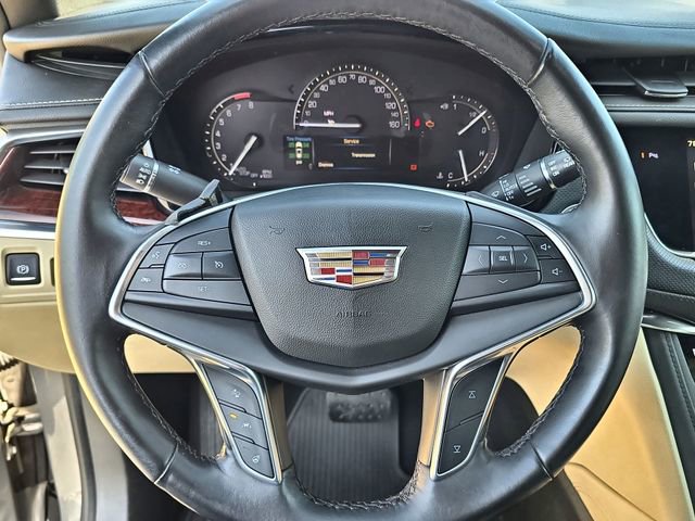 Used 2017 Cadillac XT5 Luxury w/ Driver Awareness Package image 22