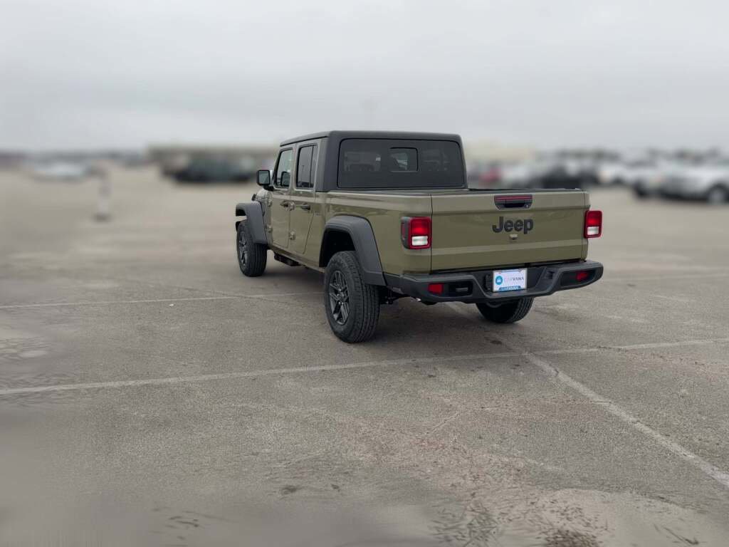 New 2026 Jeep Gladiator Sport image 9