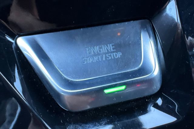 Used 2025 GMC Sierra 1500 AT4X image 35