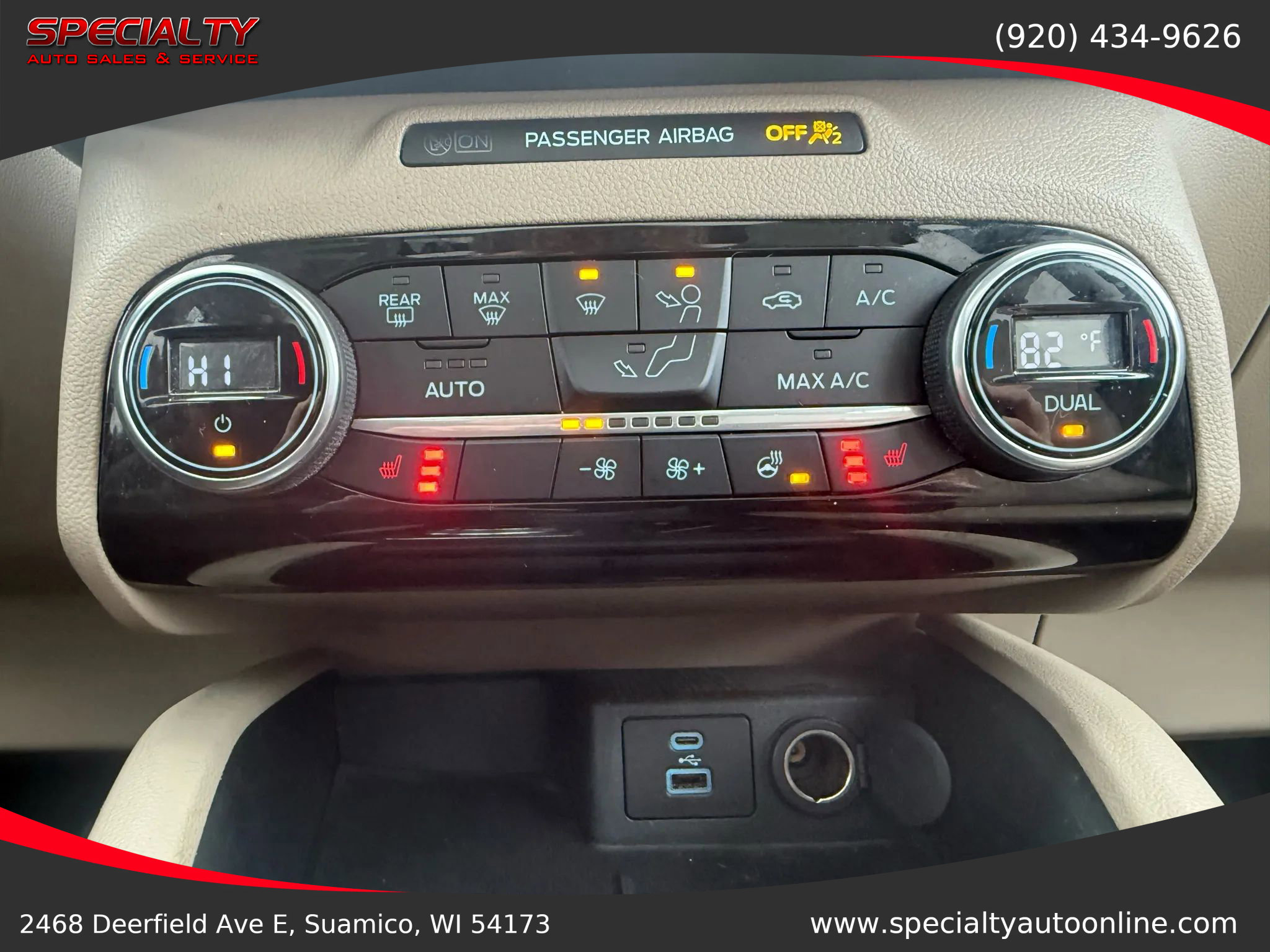 Used 2021 Ford Escape Titanium image 29