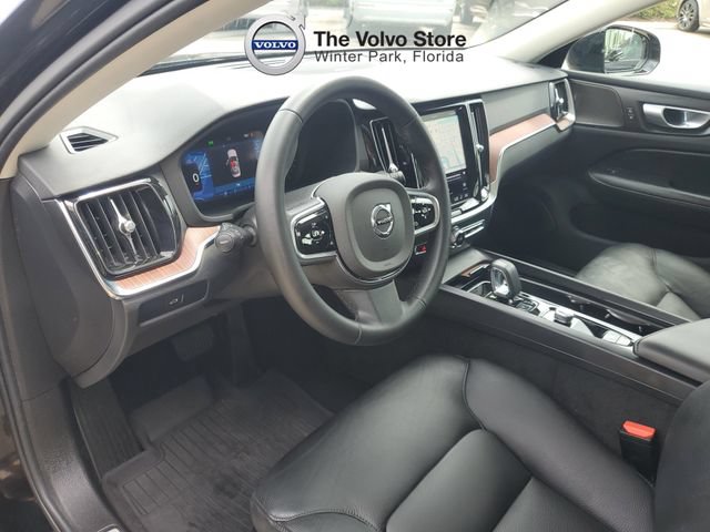 Used 2025 Volvo S60 B5 Plus FWD image 11