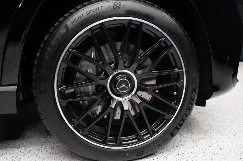 New 2026 Mercedes-Benz GLS 63 AMG 4MATIC image 11