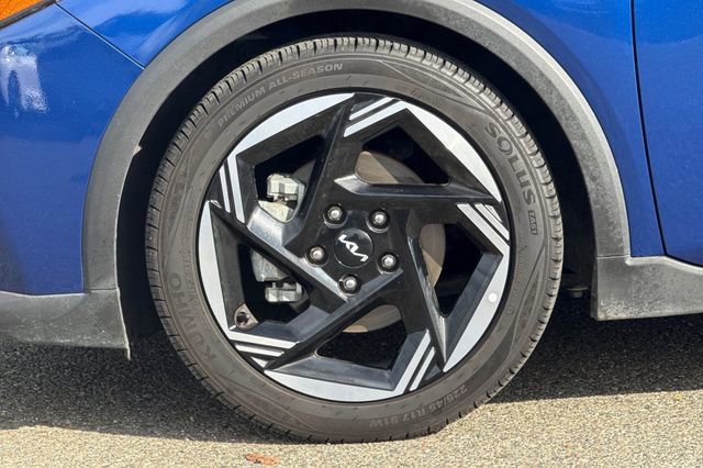 Certified 2025 Kia K4 EX FWD image 33
