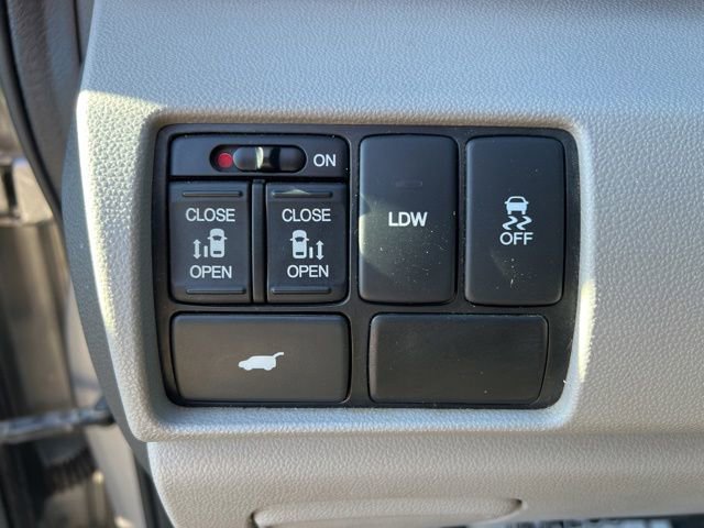 Used 2015 Honda Odyssey EX-L image 19
