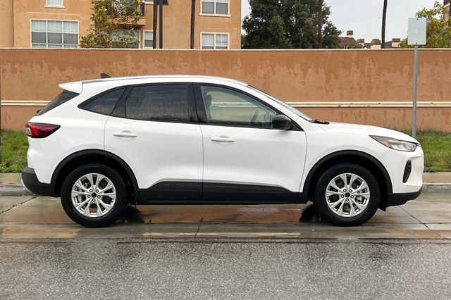 New 2025 Ford Escape Active image 3