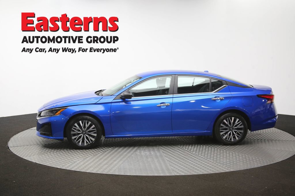 Used 2025 Nissan Altima 2.5 SV FWD image 58