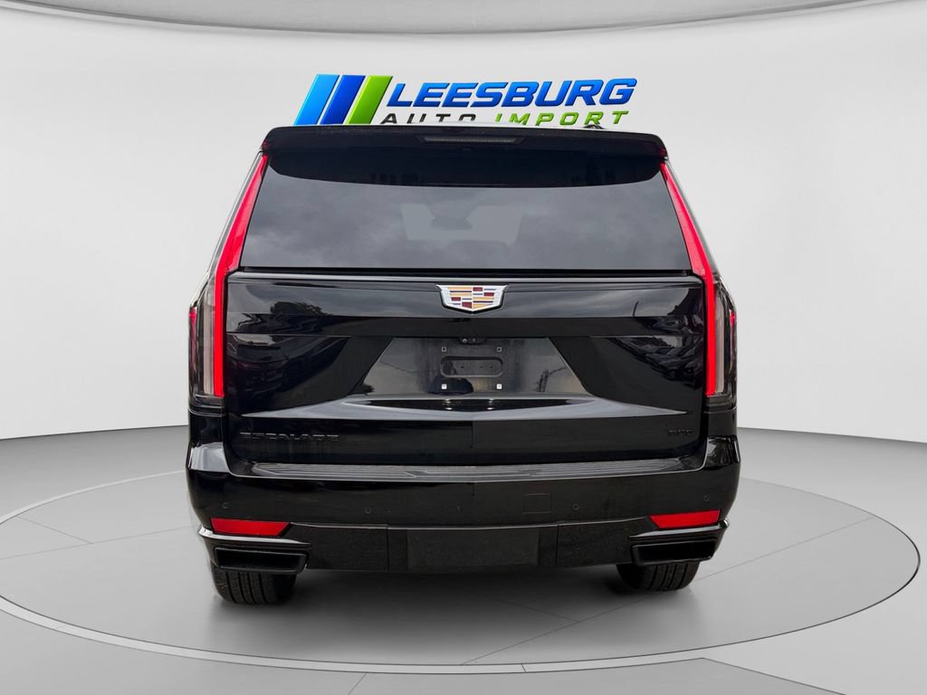 Used 2021 Cadillac Escalade Premium Luxury w/ Driver Assist Tech Package AWD/4WD image 4