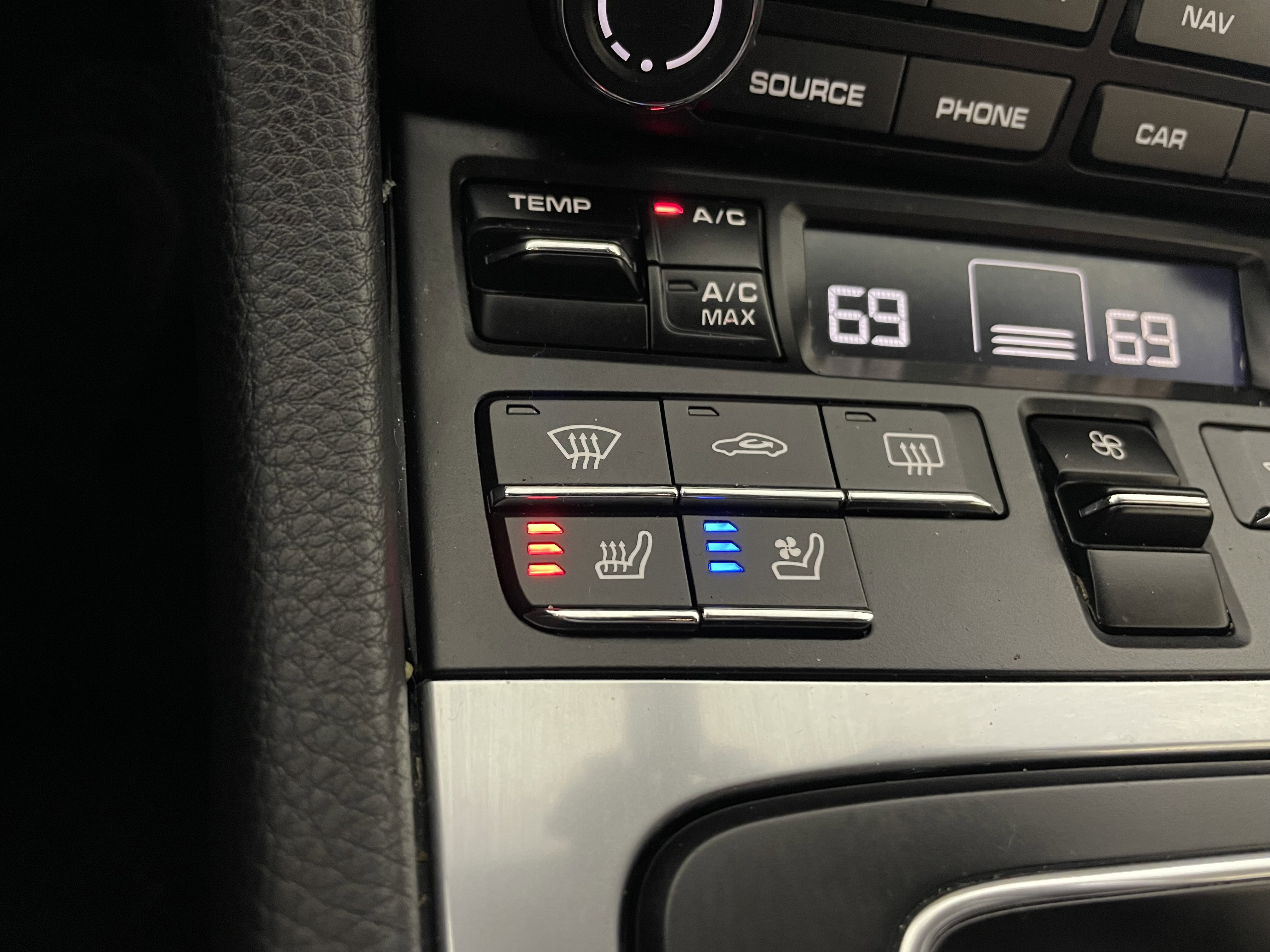 Used 2024 Porsche 718 Cayman image 23