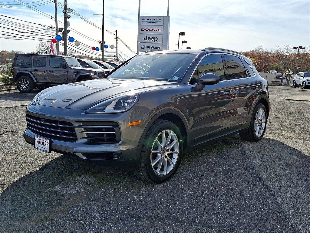 Used 2023 Porsche Cayenne Platinum Edition image 10