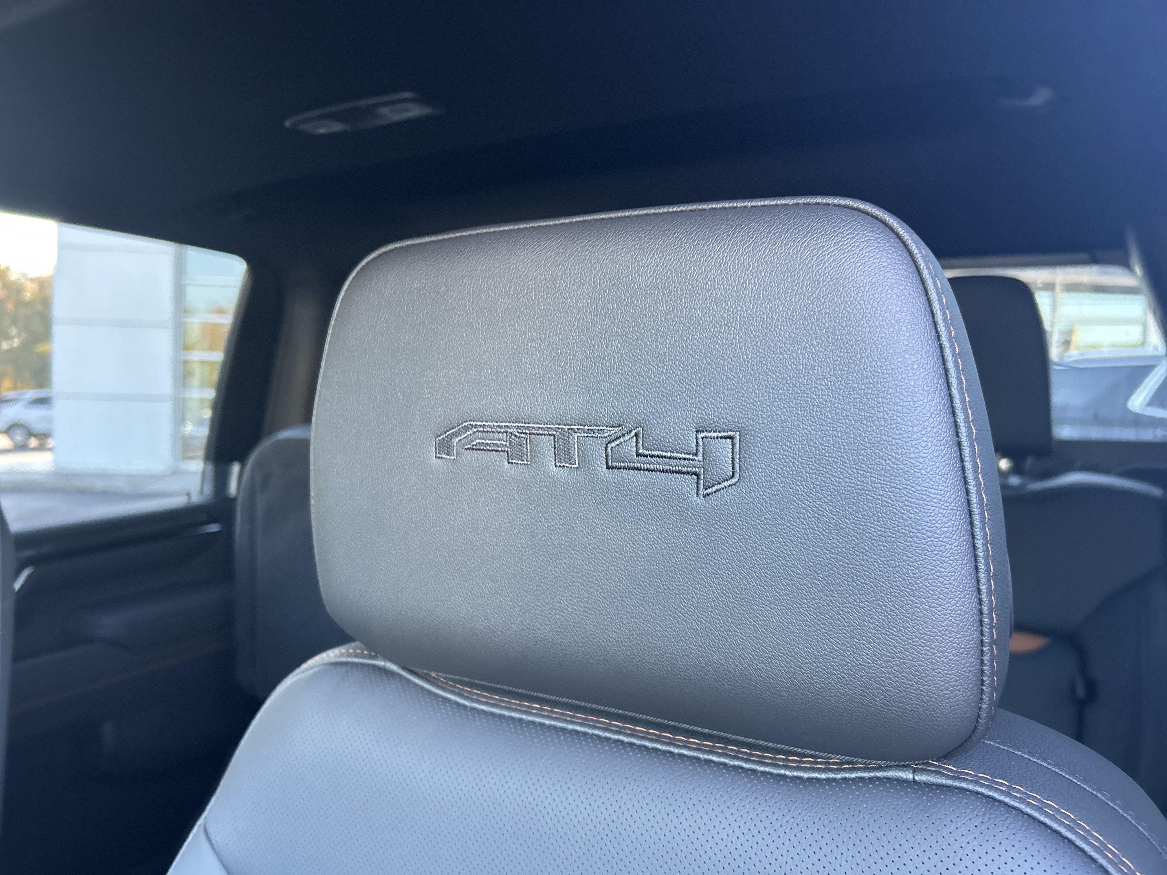New 2026 GMC Sierra 2500 AT4 w/ AT4 Premium Plus Package AWD/4WD image 22