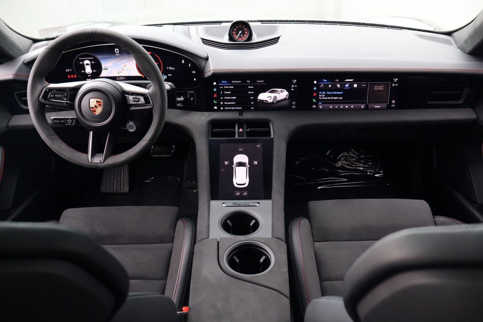 Certified 2024 Porsche Taycan GTS image 20