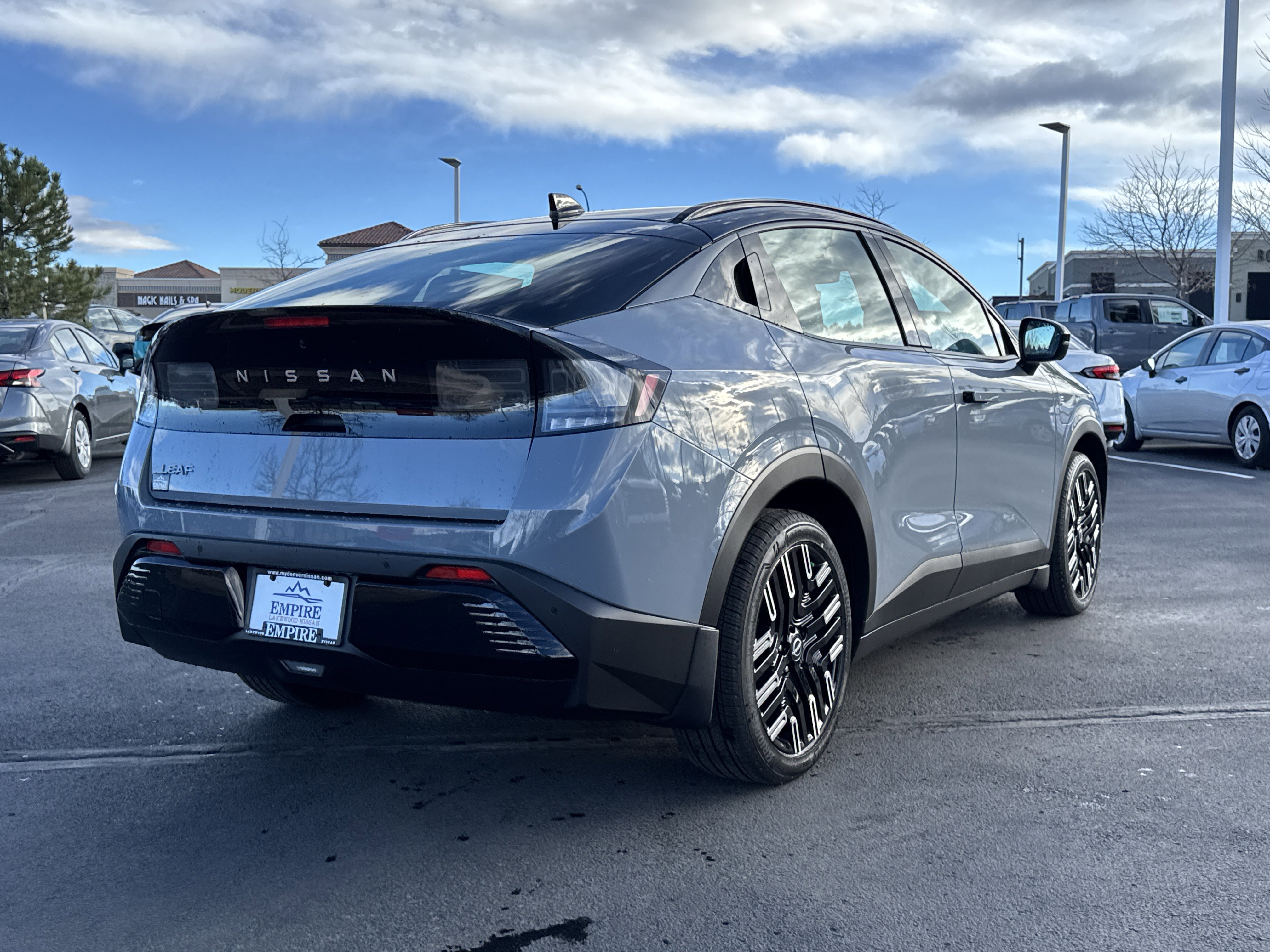 New 2026 Nissan Leaf Platinum+ w/ Cargo Package (Platinum+) image 3