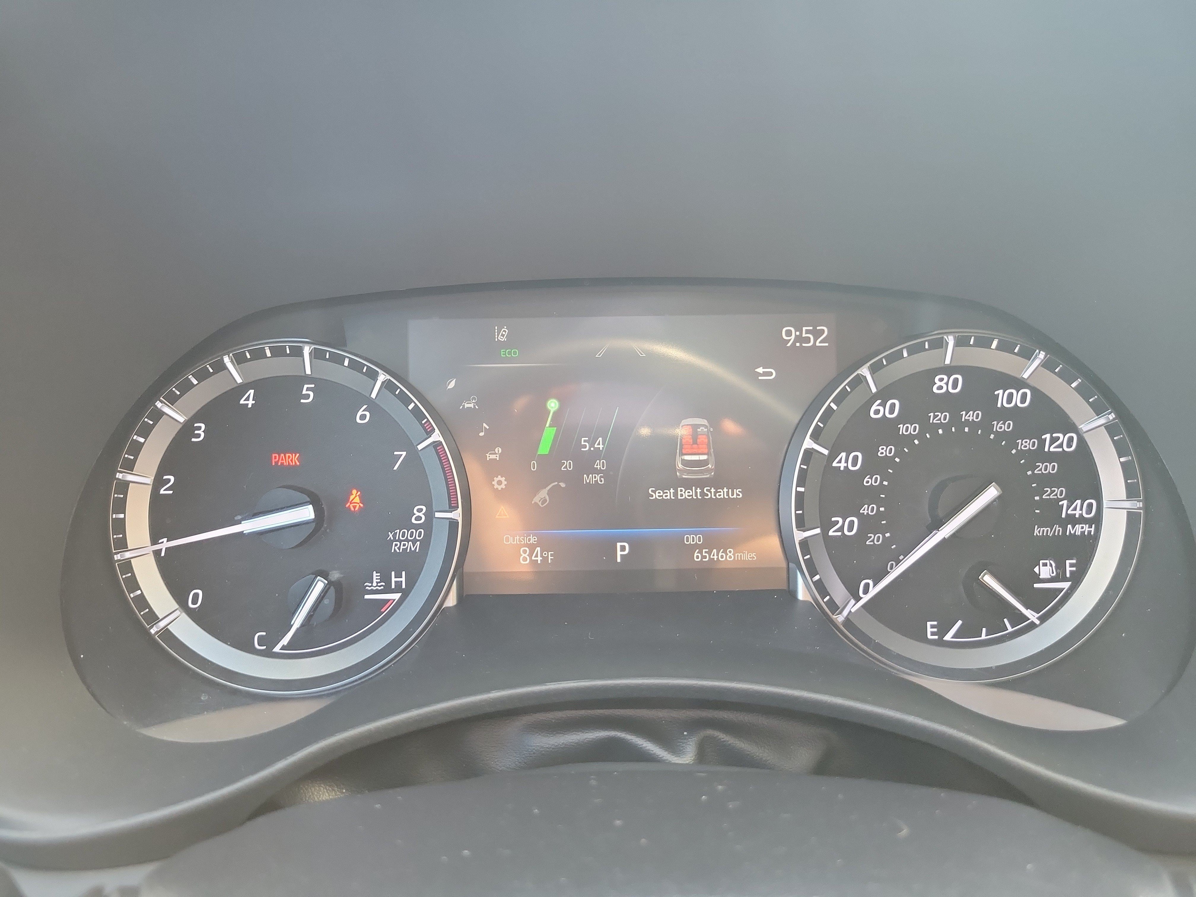 Used 2021 Toyota Highlander XLE AWD/4WD image 34