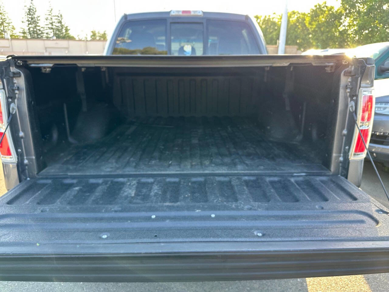 Used 2013 Ford F150 XLT w/ Luxury Equipment Group AWD/4WD image 19