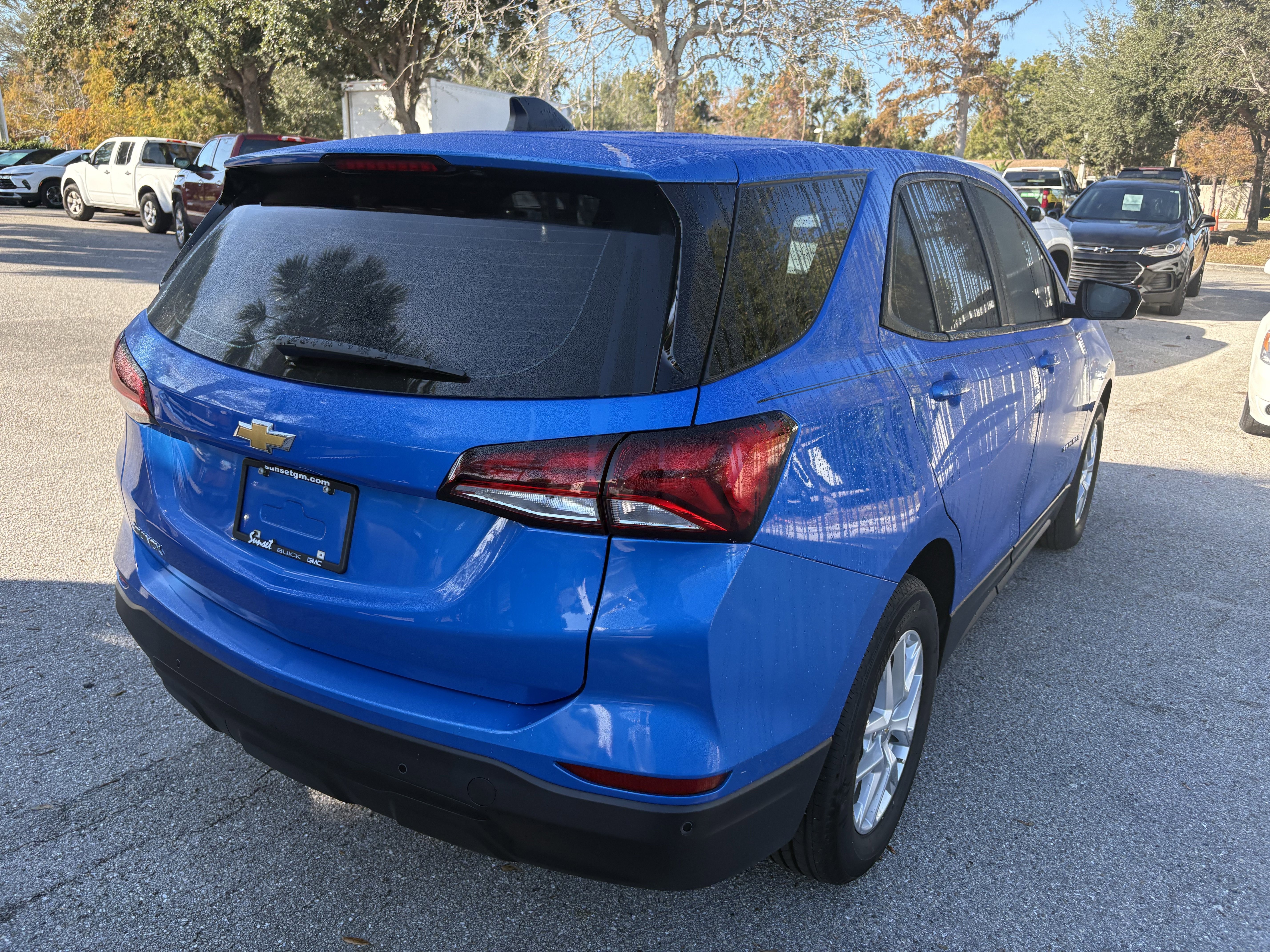 Used 2024 Chevrolet Equinox LS w/ Driver Confidence II Package image 7