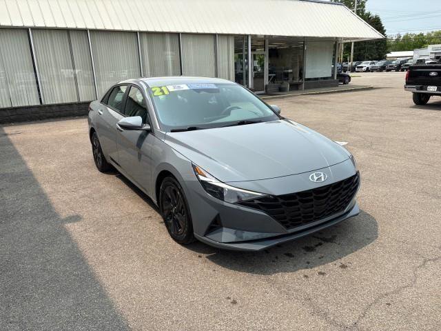 Used 2021 Hyundai Elantra SEL image 5