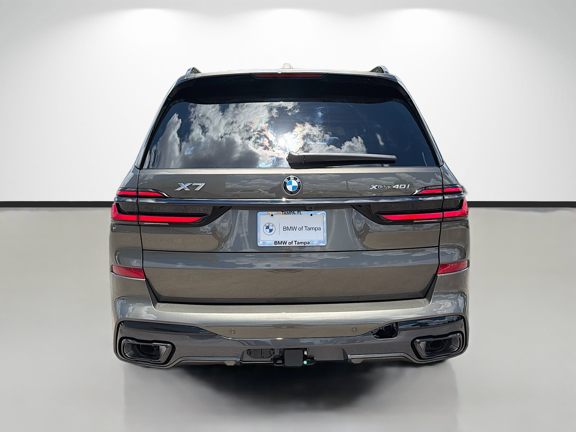 New 2027 BMW X7 xDrive40i w/ M Sport Package AWD/4WD image 4
