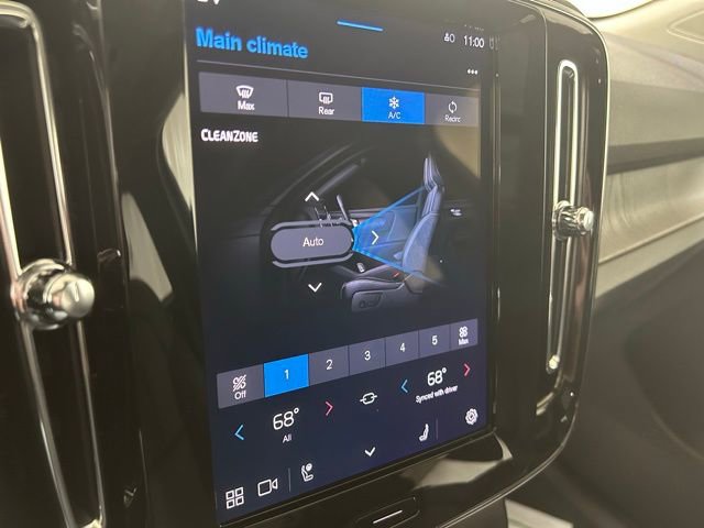 Certified 2025 Volvo XC40 B5 Core image 20