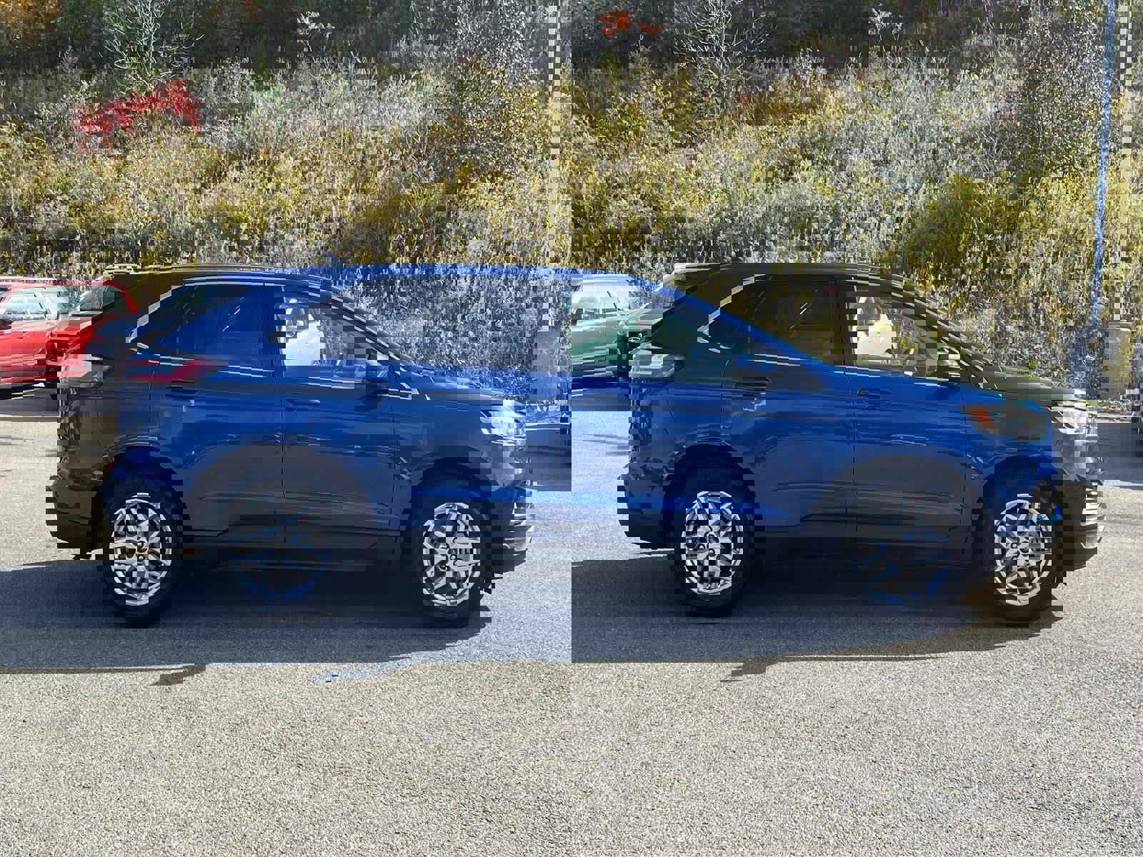 Used 2023 Ford Edge SEL image 6