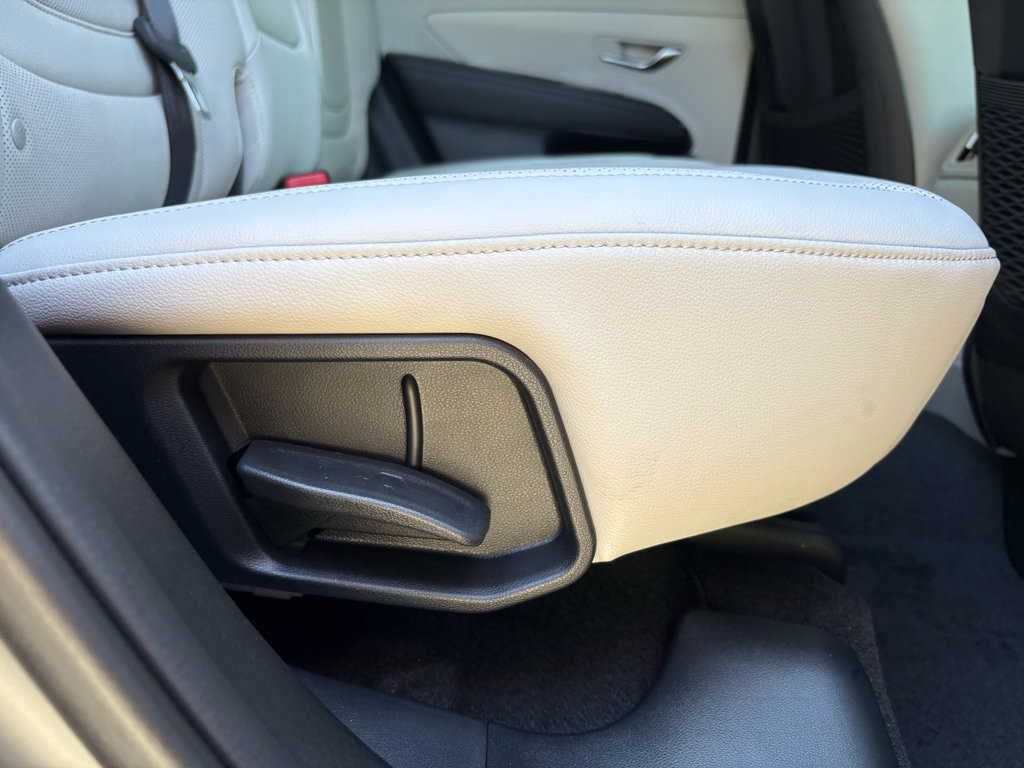 New 2026 Hyundai Tucson Limited FWD image 23