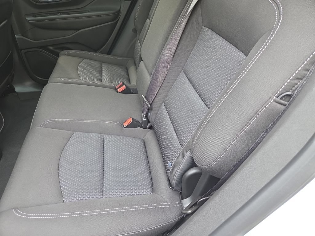 Used 2024 GMC Terrain SLE w/ Driver Convenience Package FWD image 28