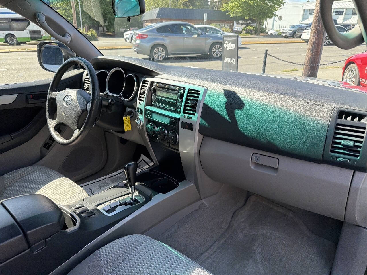 Used 2007 Toyota 4Runner SR5 AWD/4WD image 17