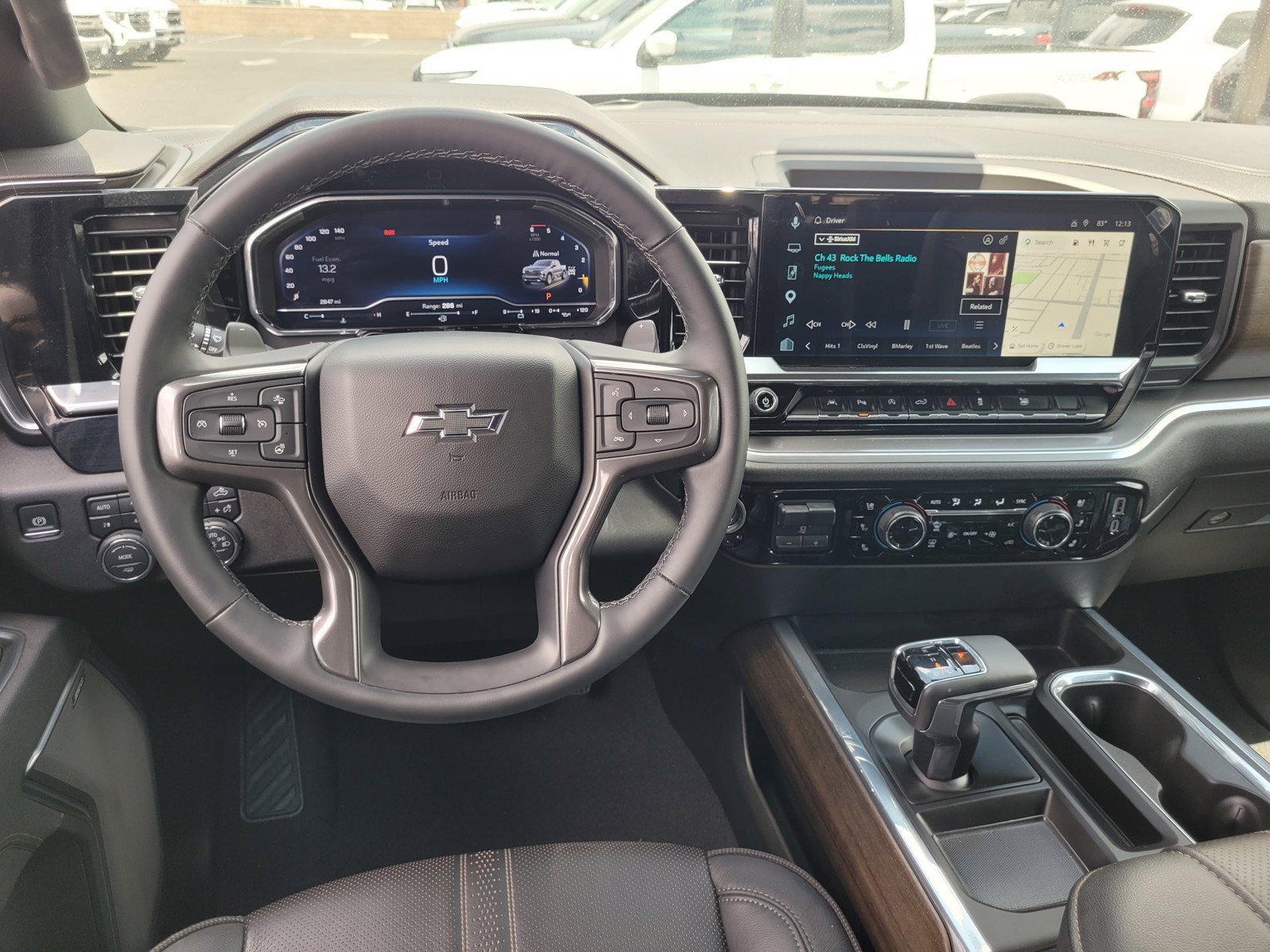 Used 2025 Chevrolet Silverado 1500 High Country w/ Midnight Edition AWD/4WD image 18