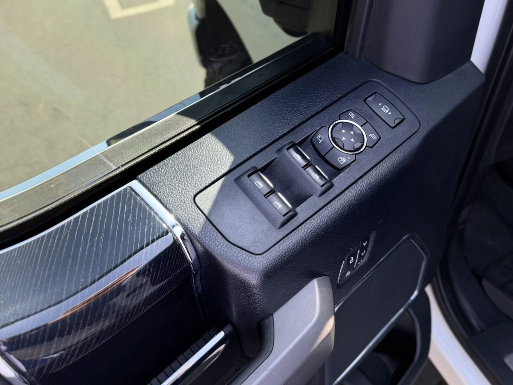 Used 2020 Ford F350 Platinum w/ FX4 Off-Road Package AWD/4WD image 15