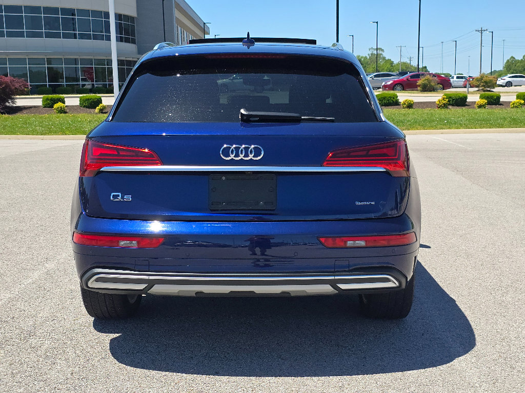 Used 2021 Audi Q5 2.0T Premium Plus w/ Premium Plus Package AWD/4WD image 4