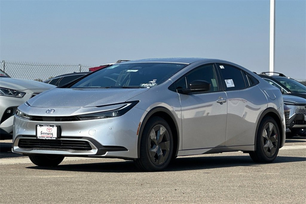 New 2026 Toyota Prius Plug-In Hybrid image 8