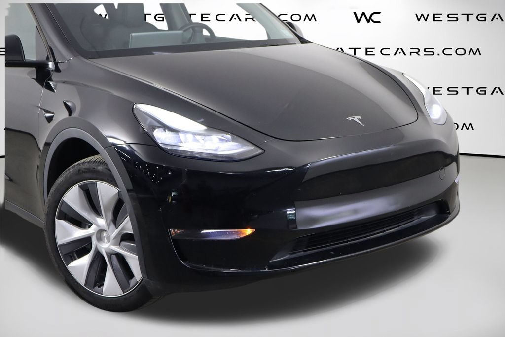 Used 2024 Tesla Model Y Long Range AWD/4WD image 51