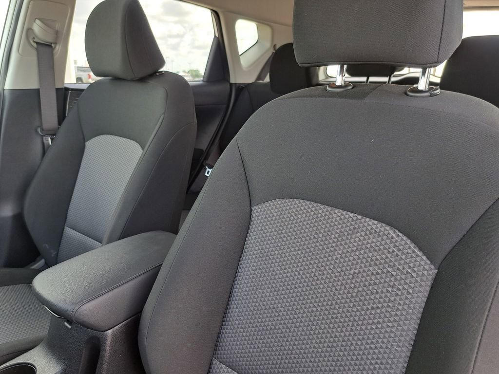Used 2025 Kia Soul LX w/ LX Technology Package image 16