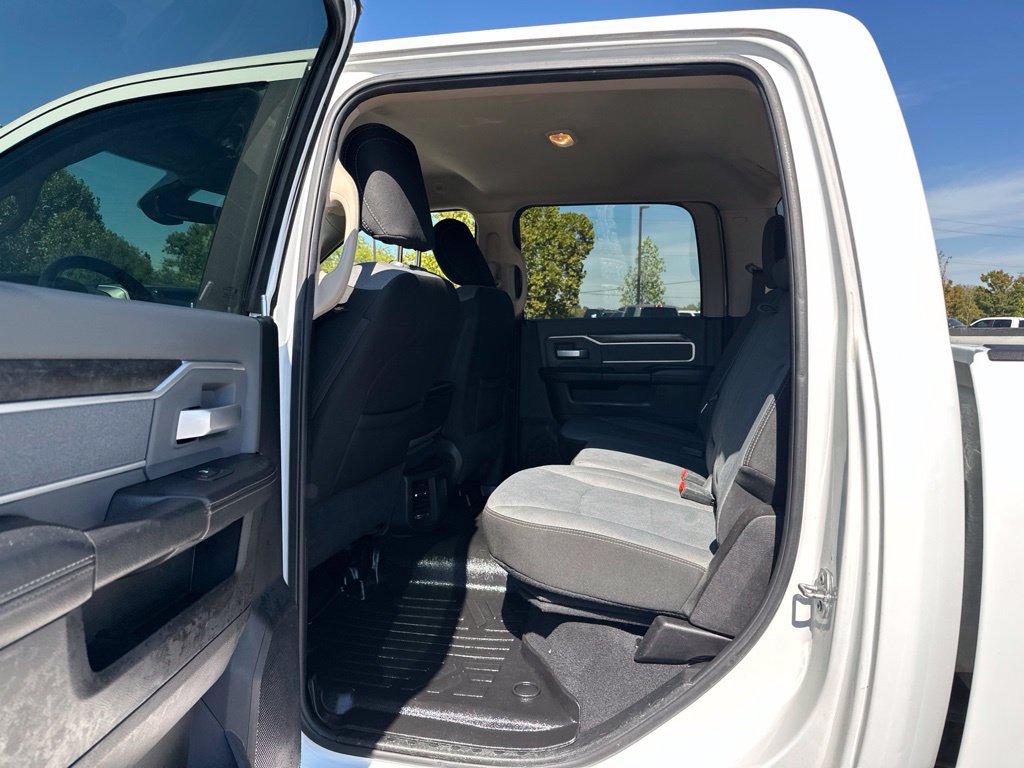Used 2020 RAM 2500 Big Horn w/ Level 1 Equipment Group AWD/4WD image 16