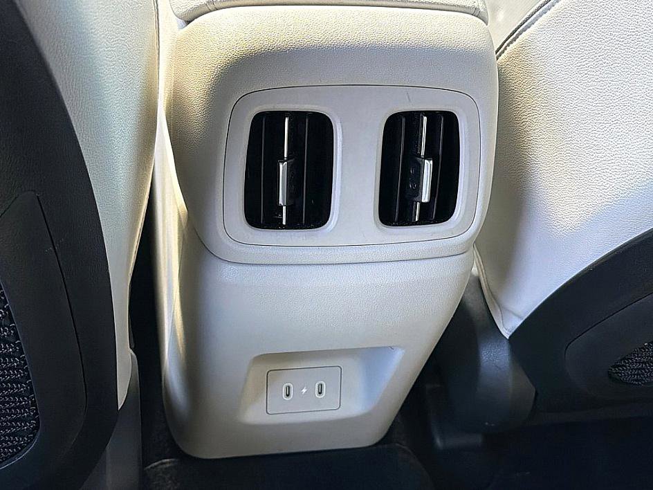 Certified 2025 Hyundai Tucson Limited image 7