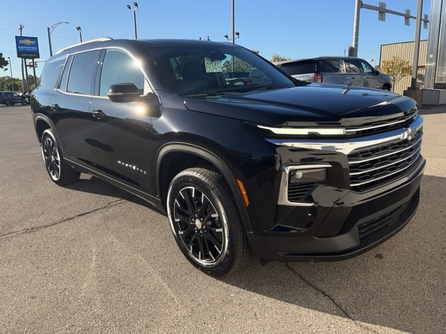 New 2026 Chevrolet Traverse LT w/ Sun and Wheel Package image 7