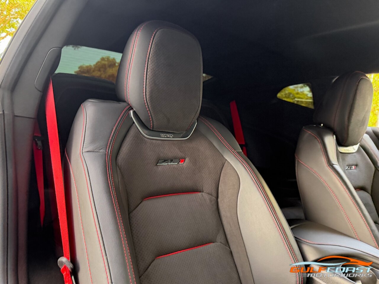 Used 2019 Chevrolet Camaro ZL1 RWD image 32