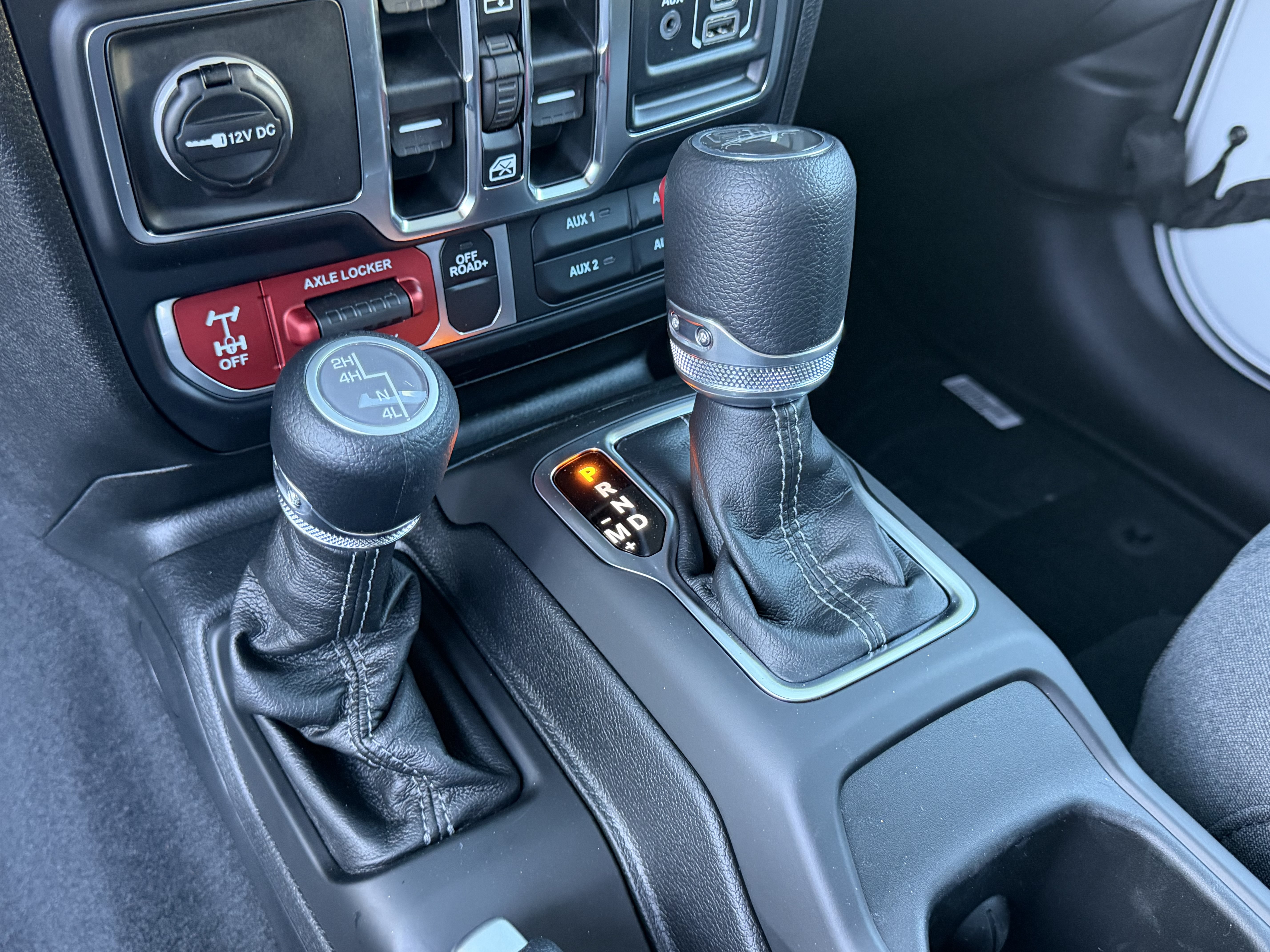 New 2026 Jeep Gladiator Sport AWD/4WD image 24