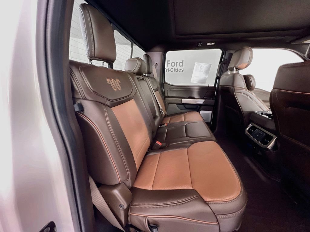 New 2026 Ford Explorer Platinum w/ LUX Leather Package AWD/4WD image 17