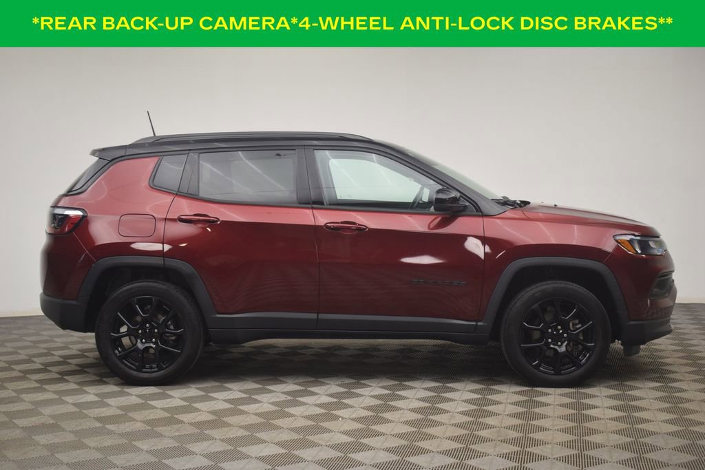 Used 2022 Jeep Compass Latitude w/ Convenience Group AWD/4WD image 13