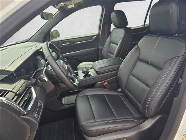 Used 2026 GMC Acadia Elevation w/ Elevation Premium Package FWD image 16