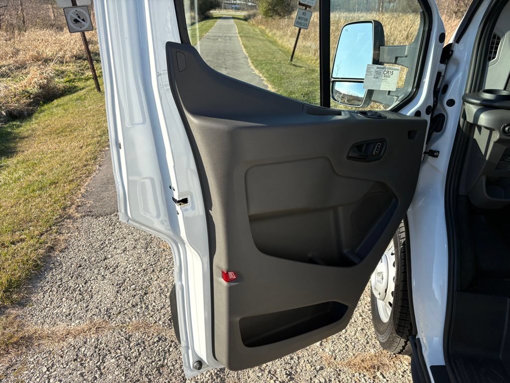 Used 2024 Ford Transit 250 AWD w/ Exterior Upgrade Package image 23