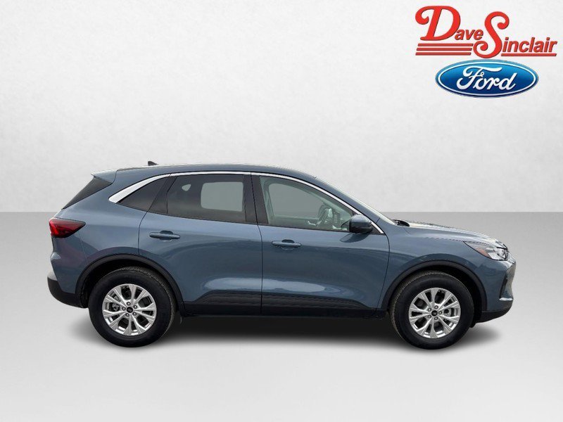 Used 2023 Ford Escape Active w/ Tech Pack #2 AWD/4WD image 5