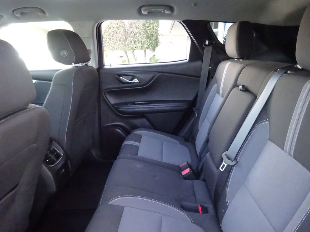Certified 2024 Chevrolet Blazer LT w/ Convenience Package FWD image 19
