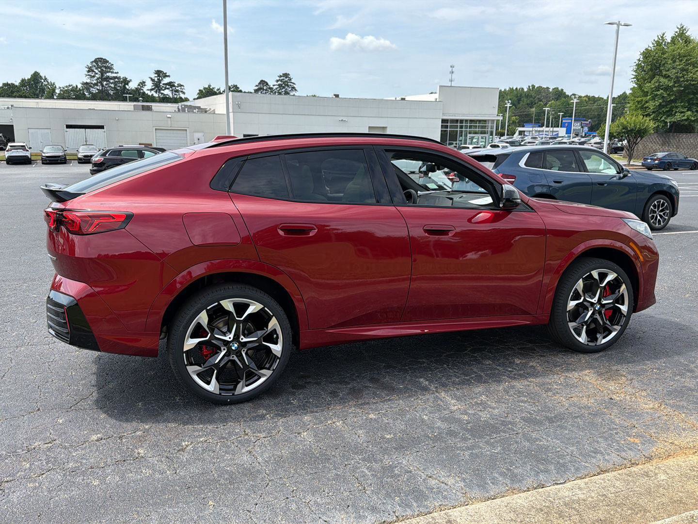 New 2026 BMW X2 xDrive28i w/ Technology Package AWD/4WD image 7