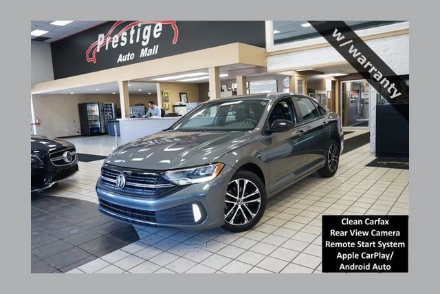 Used 2023 Volkswagen Jetta Sport image 1