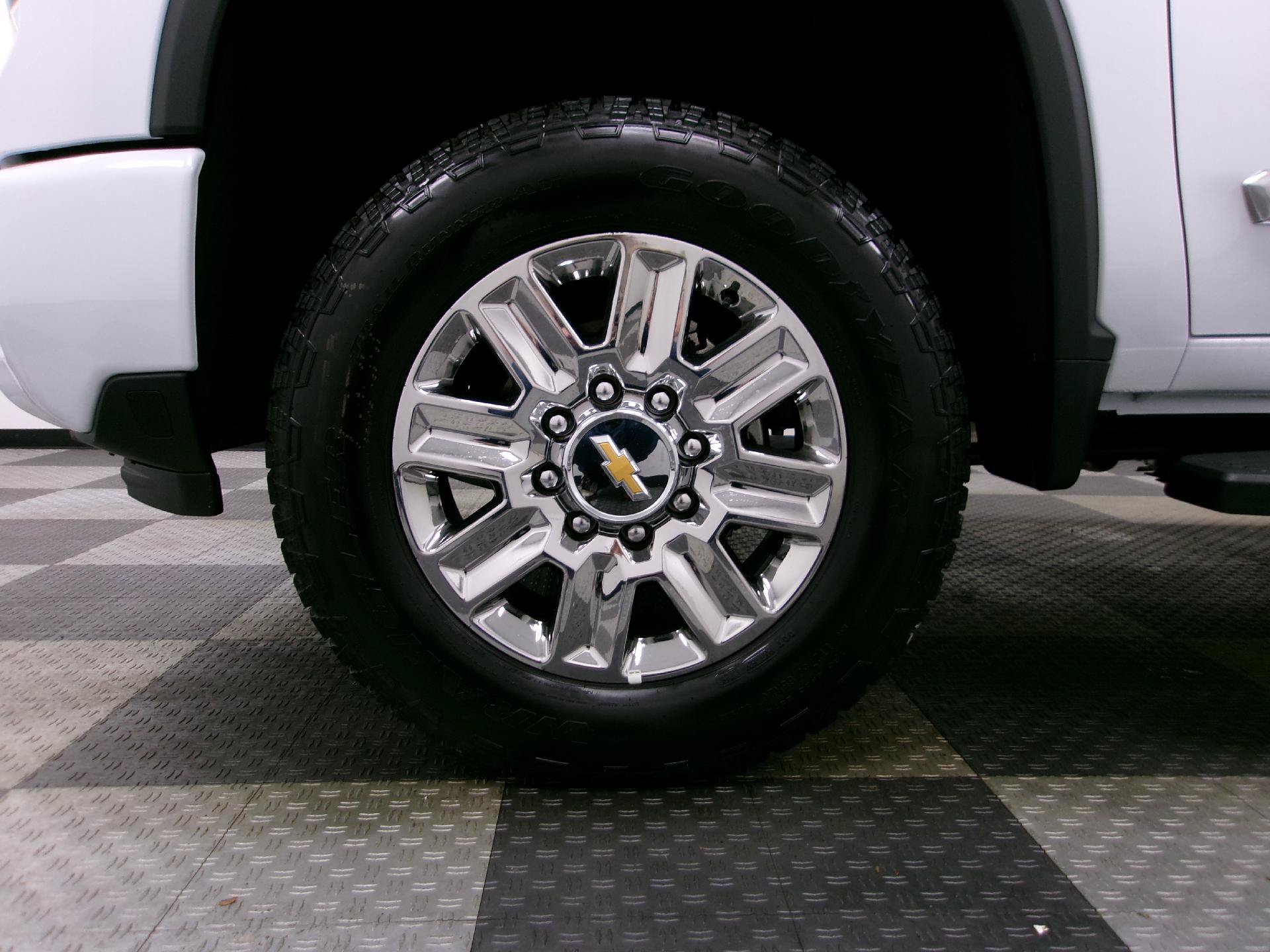 New 2026 Chevrolet Silverado 2500 High Country w/ Technology Package AWD/4WD image 17